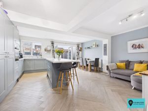 Kitchen/Diner- click for photo gallery